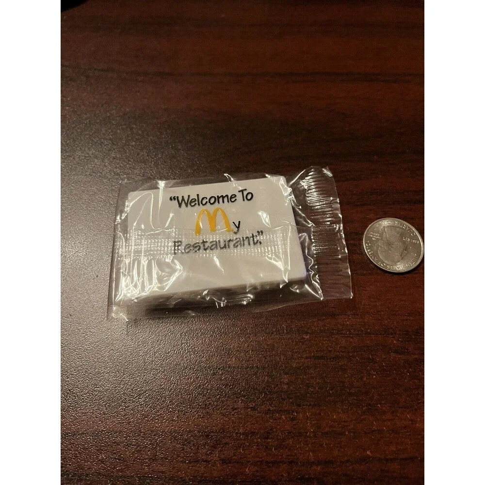 McDonald’s “Welcome To‎ My Restaurant”Employee Plastic Pin